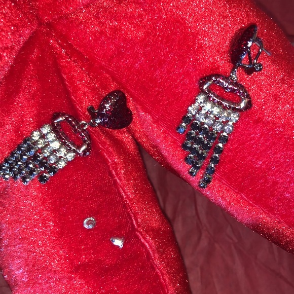 Earrings vampire heart stones dangling Stunning - Picture 5 of 7